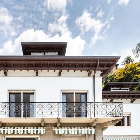 La Luna Villa *